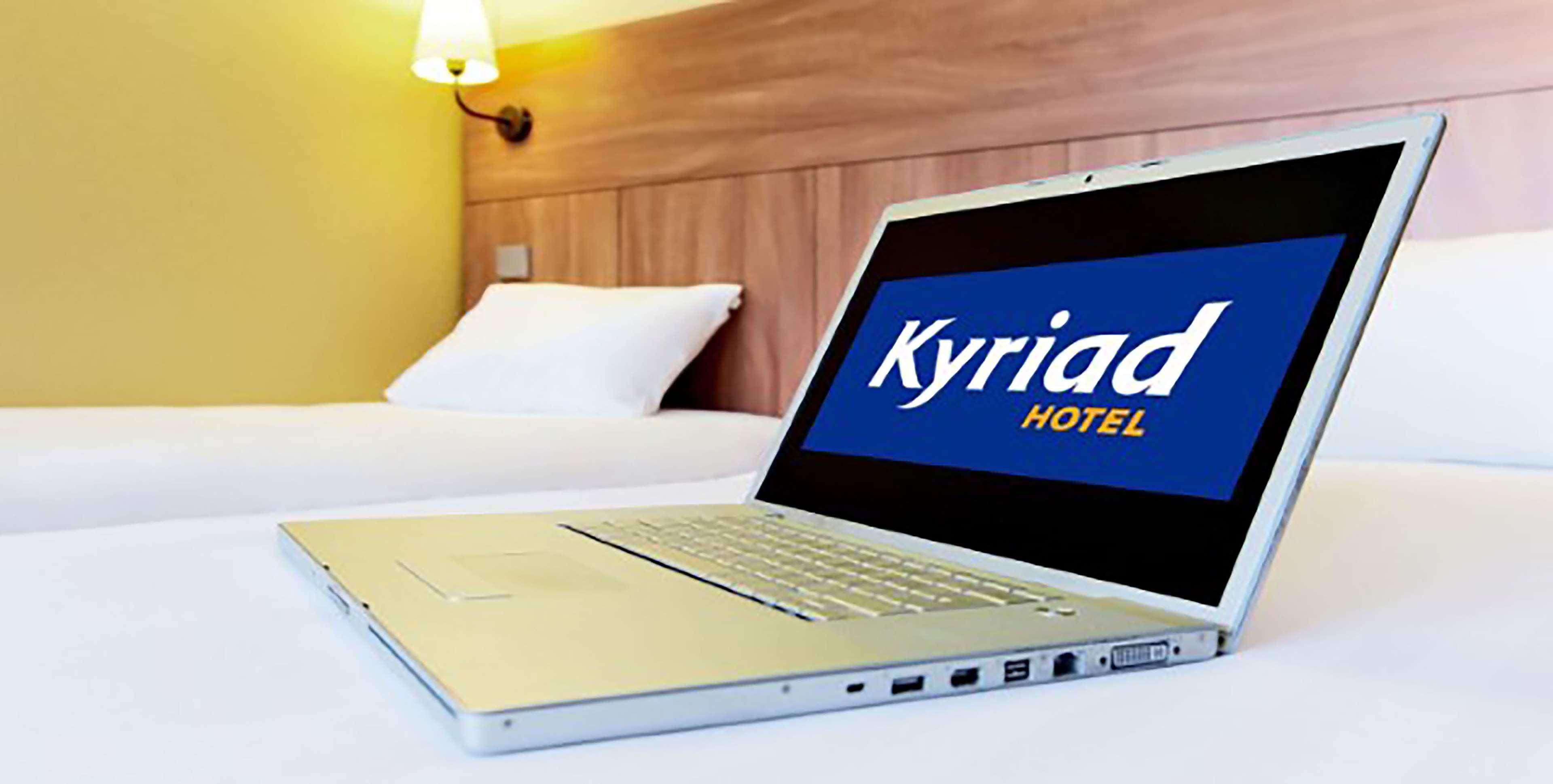 Kyriad Toulouse Blagnac Aeroport Hotel Bagian luar foto